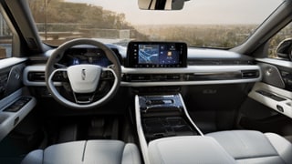 2026 Lincoln Lincoln Aviator Internal Image 2